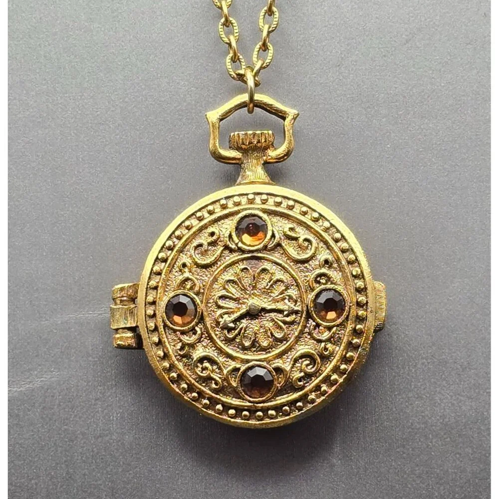 VTG Mary Chess Perfume Locket Necklace 23